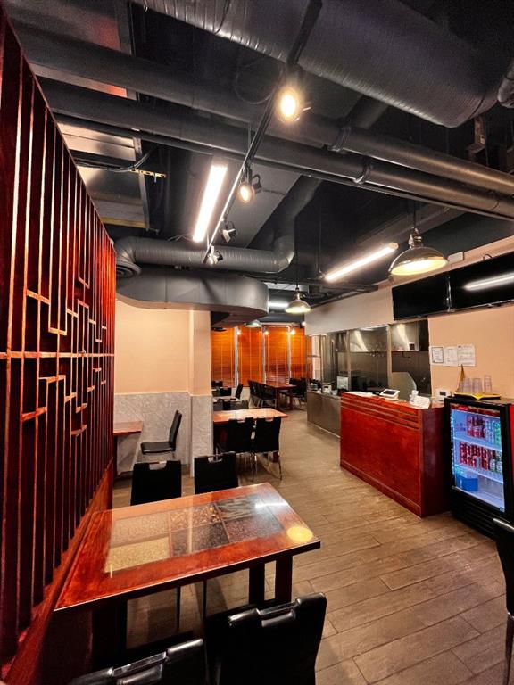 Picture for 683 10 Street SW