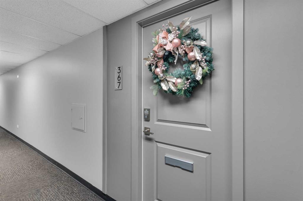 Picture for 367, 1620 8 Avenue NW