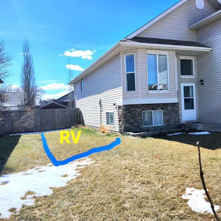 Picture for 405 Highwood Village Place NW