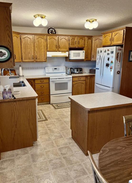 Picture for 915 Highland Green Drive NW