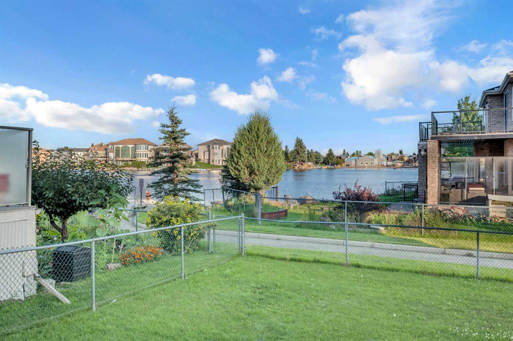 Picture for 208 Coral Shores Bay NE