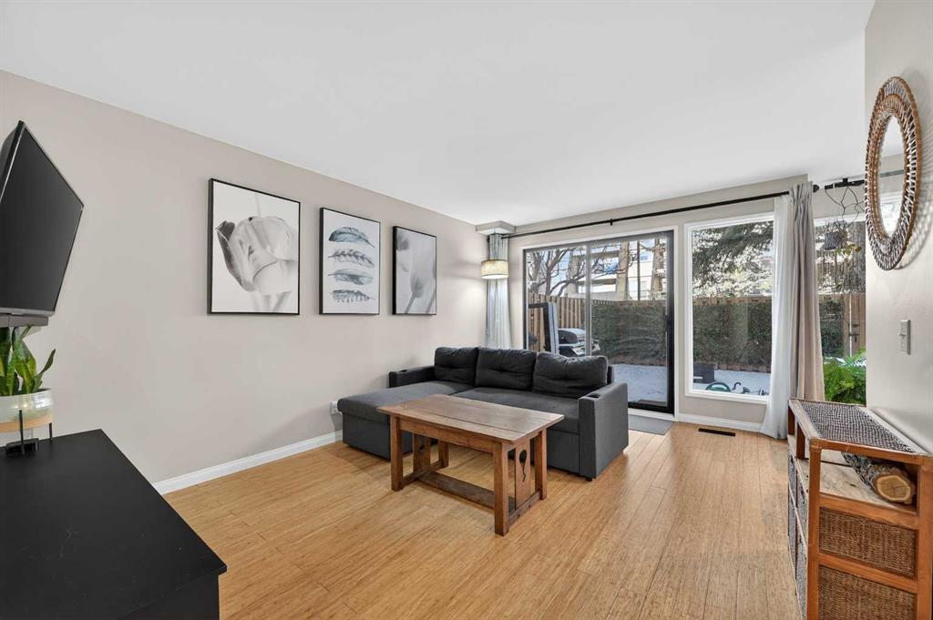 Picture for 5, 111 Grier Terrace NE