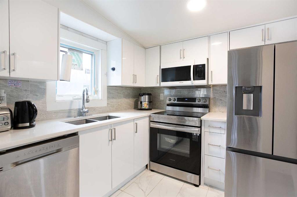 Picture for 7421 21A Street SE