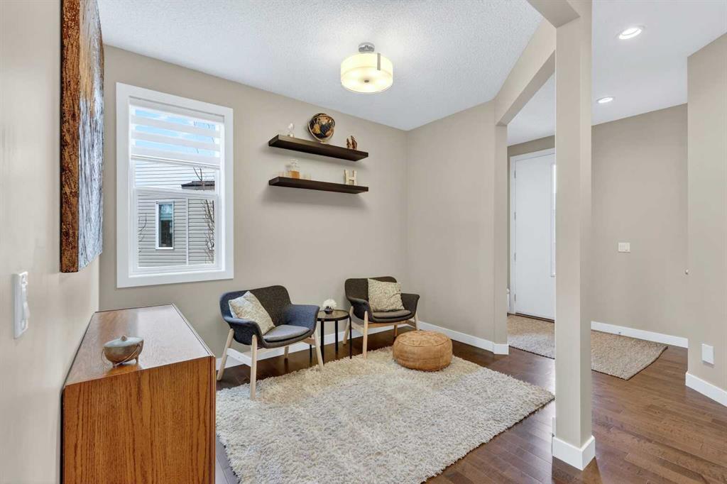 Picture for 28 Walden View SE
