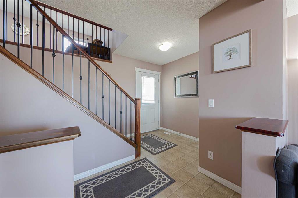 Picture for 133 Saddlefield Place NE