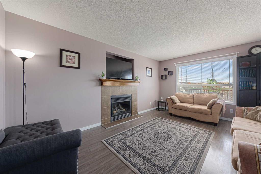 Picture for 133 Saddlefield Place NE