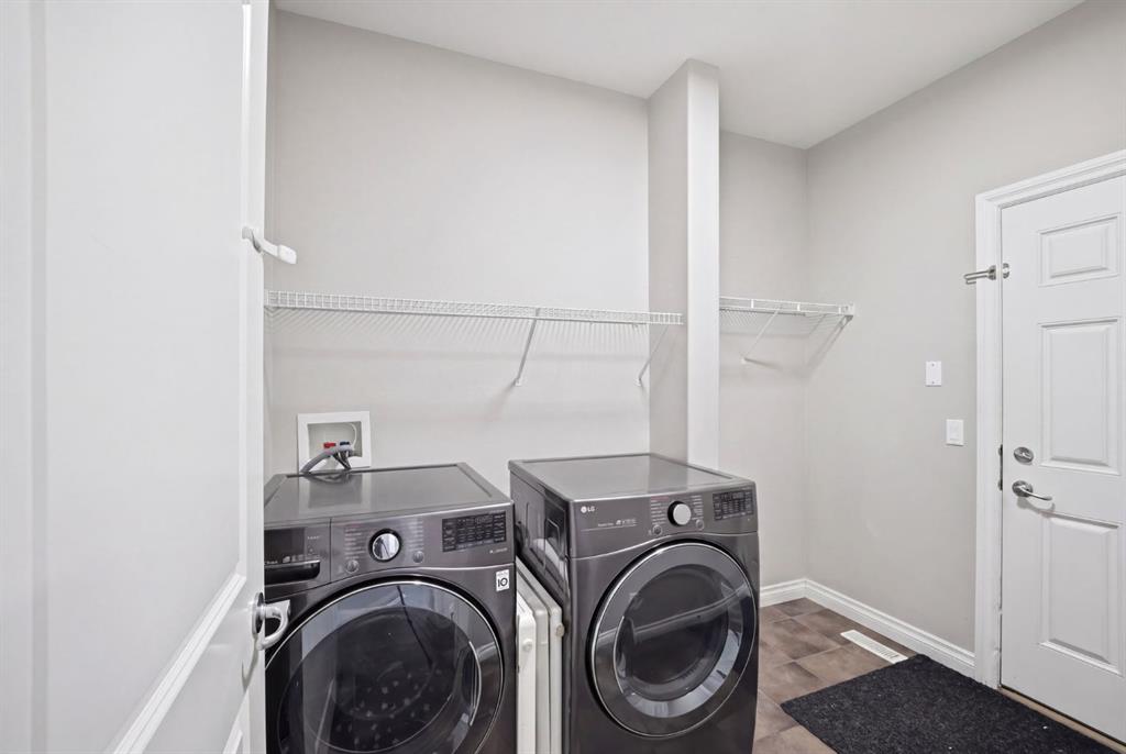 Picture for 591 Taralake Way NE
