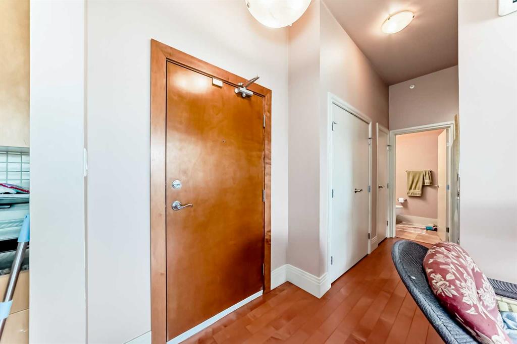 Picture for 101, 177 9 Street NE