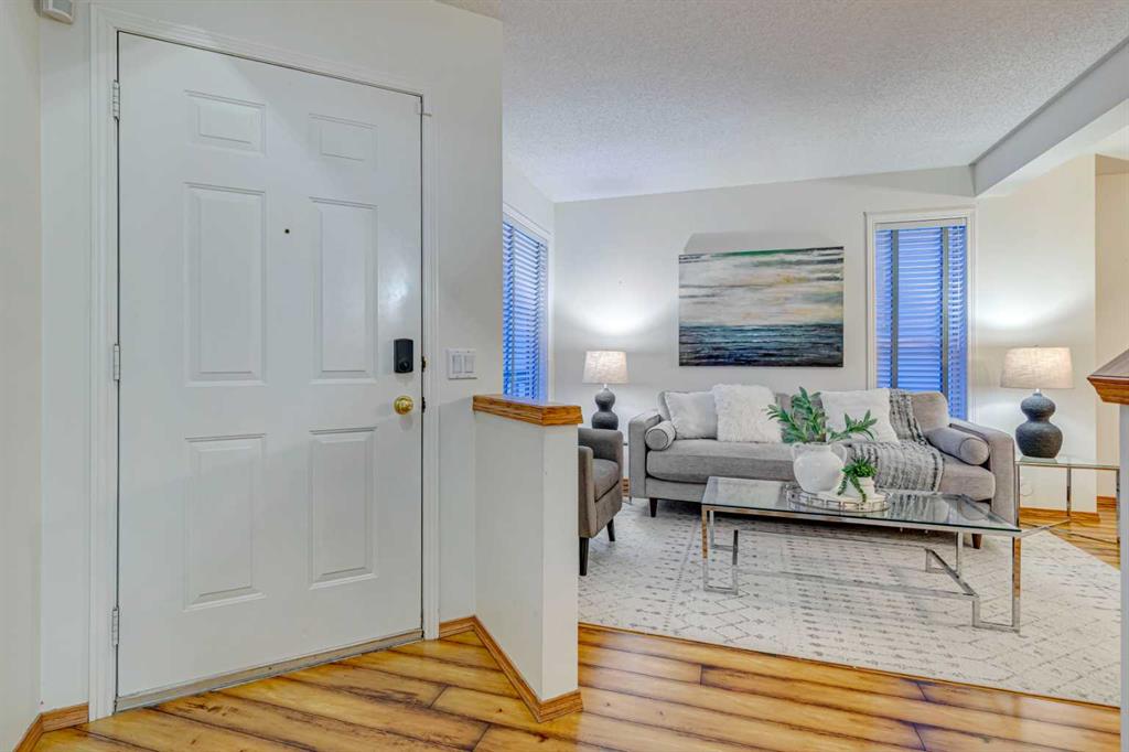 Picture for 268 Mt Brewster Circle SE