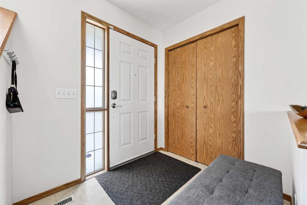 Picture for 112 Hidden Ranch Crescent NW