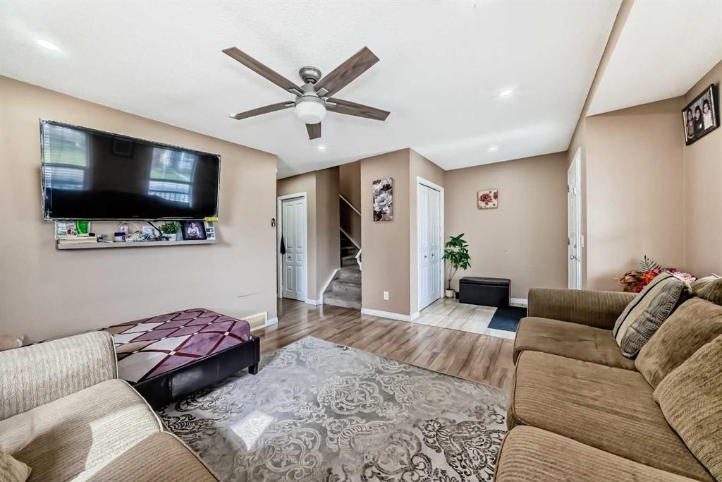 Picture for 1066 Taradale Drive NE