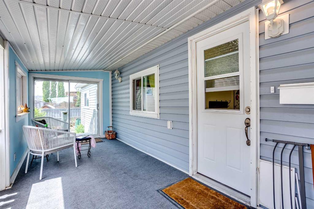 Picture for 271, 99 Arbour Lake Road NW