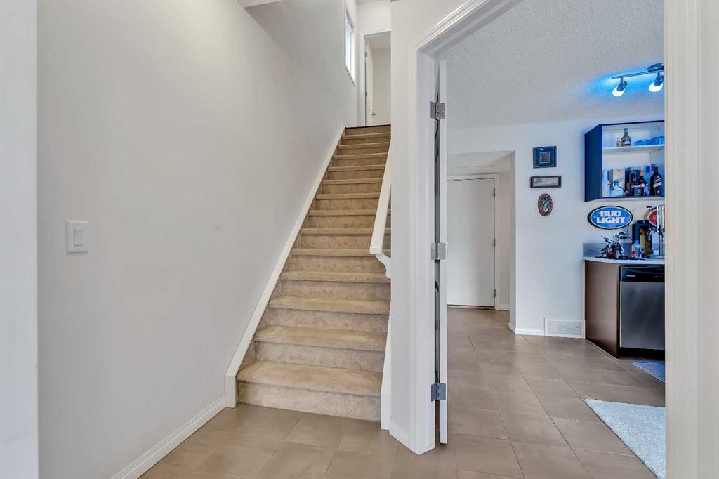 Picture for 569 savanna Boulevard NE