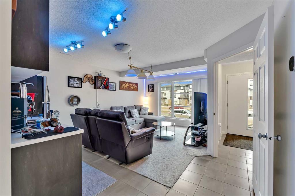Picture for 569 savanna Boulevard NE