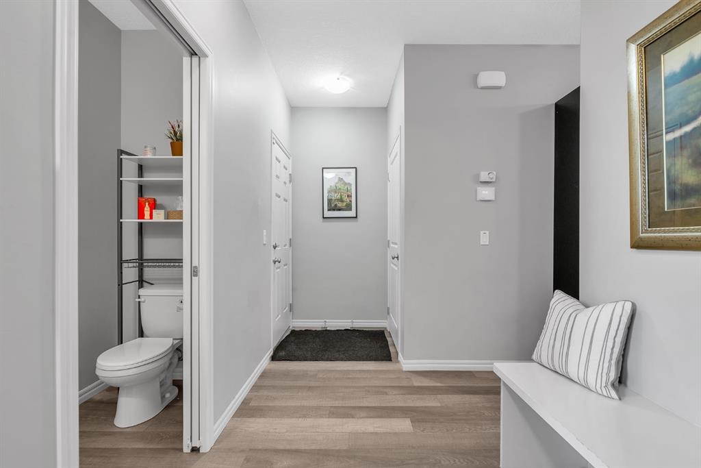Picture for 72 Legacy Mews SE