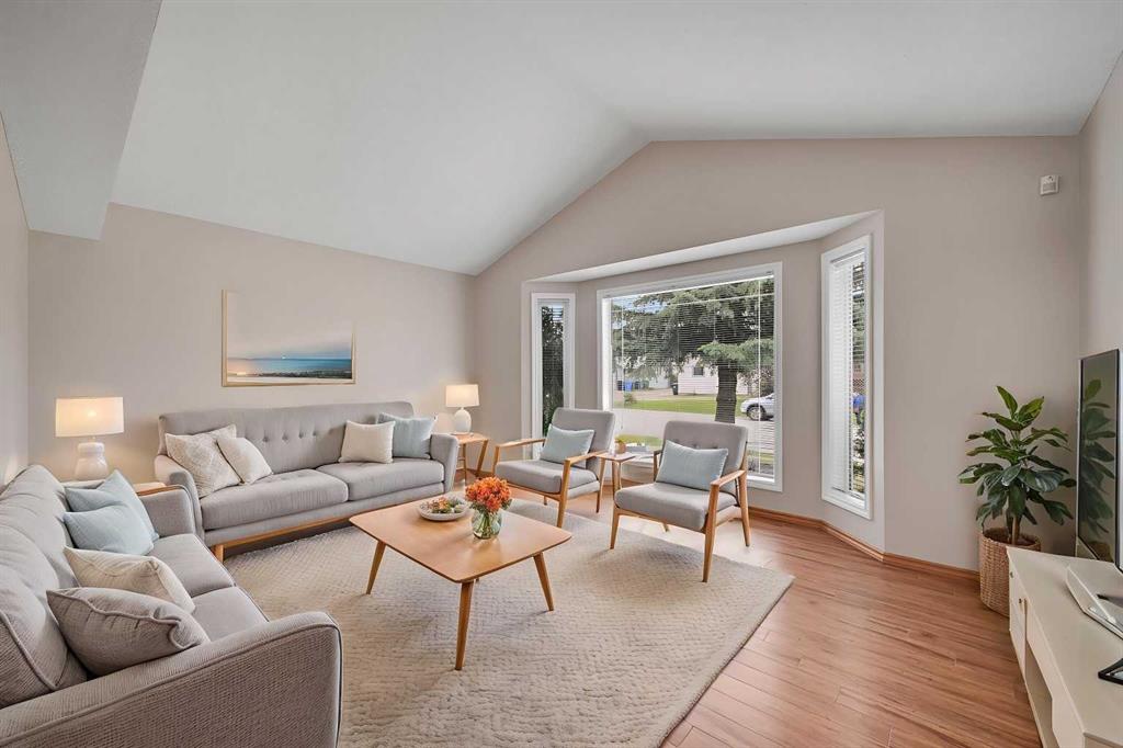 Picture for 100 Somerside Grove SW