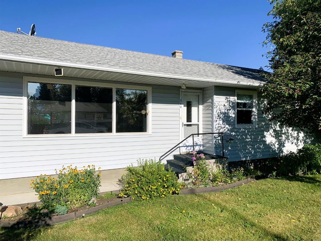 CIR Realty Sundre/AB ' 218 7 Street NE , Sundre, 0226 ,T0M 1X0