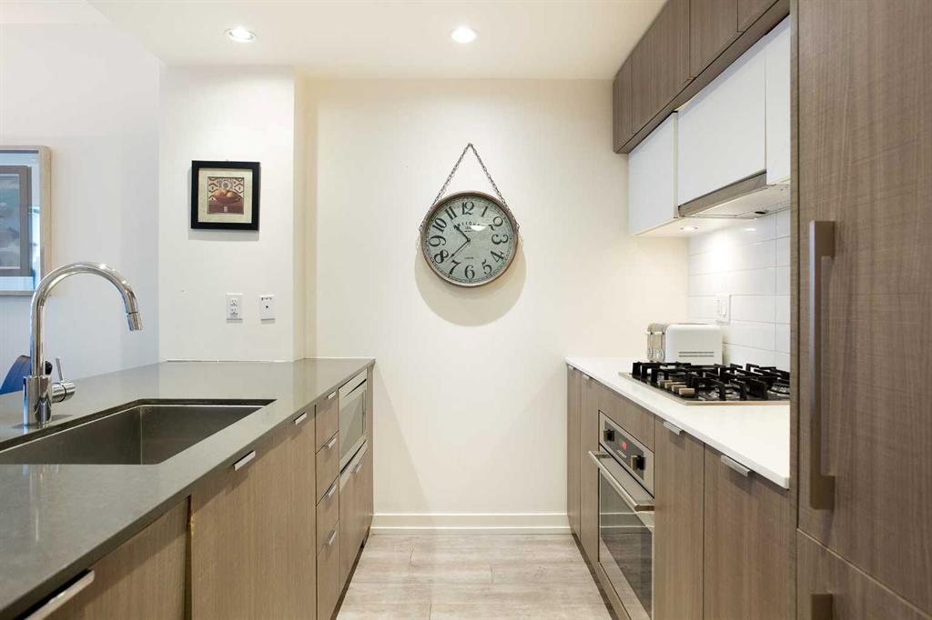 Picture for 205, 51 Waterfront Mews SW