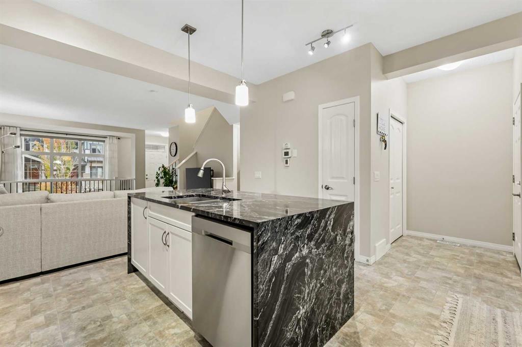 Picture for 143 Masters Link SE https://www.cirrealty.ca/reb/creb/72/A2265572_11.jpg