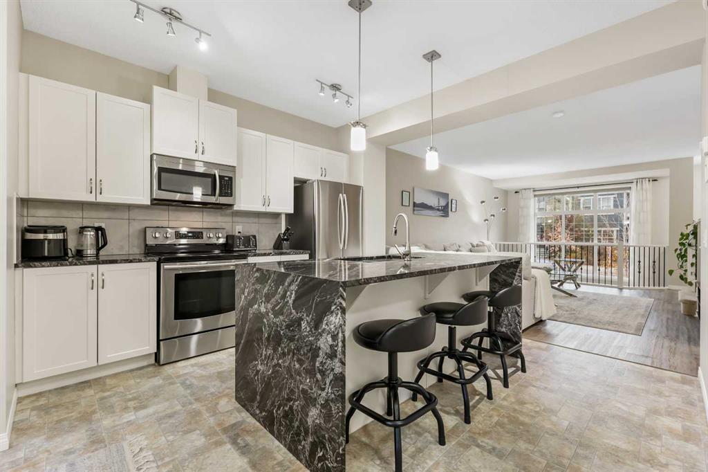 Picture for 143 Masters Link SE https://www.cirrealty.ca/reb/creb/72/A2265572_8.jpg