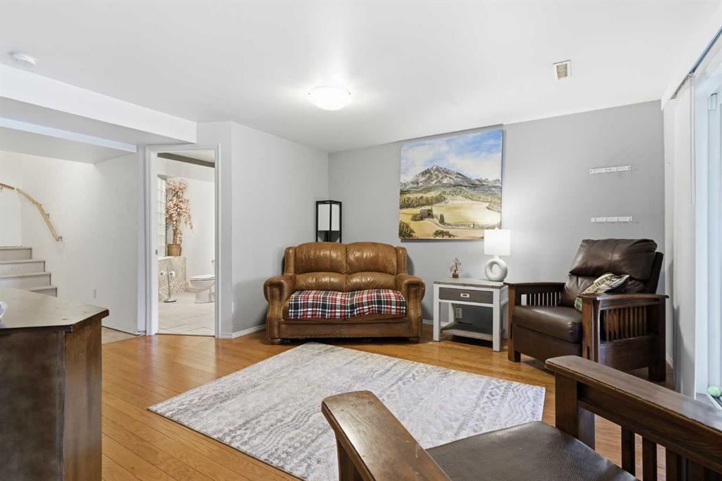 Picture for 314 River Heights Drive  https://www.cirrealty.ca/reb/creb/72/A2266972_33.jpg