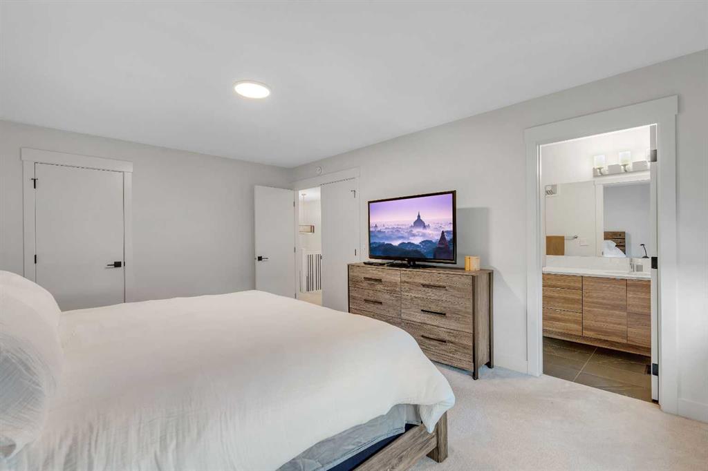 Picture for 941 Cobblemore Common SW https://www.cirrealty.ca/reb/creb/72/A2267472_21.jpg