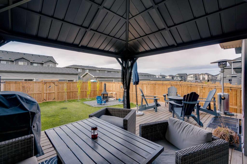 Picture for 941 Cobblemore Common SW https://www.cirrealty.ca/reb/creb/72/A2267472_30.jpg