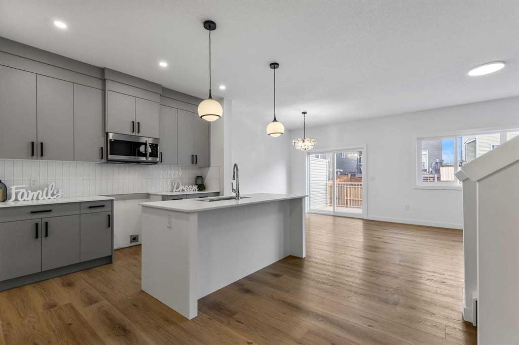 Picture for 90 Heritage Circle 