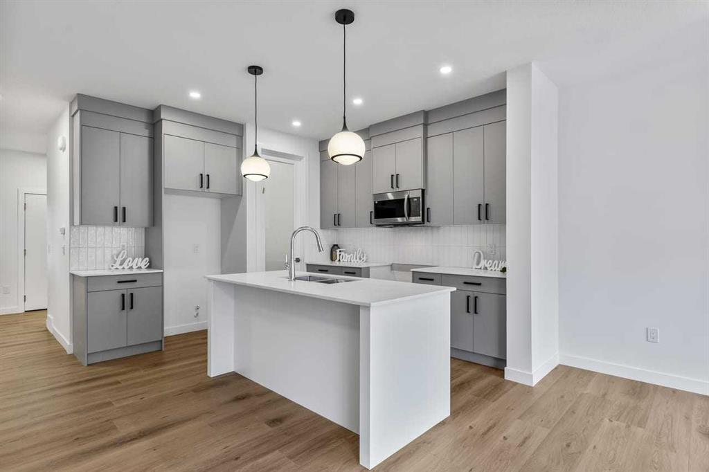 Picture for 90 Heritage Circle 