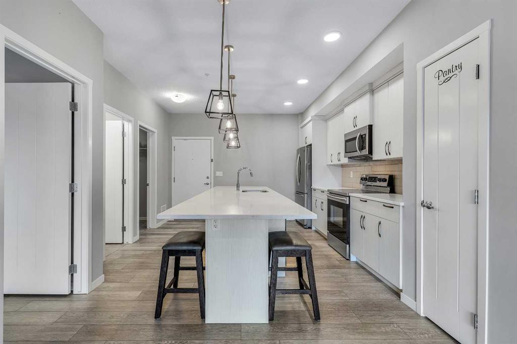 Picture for 113, 370 Harvest Hills Common NE