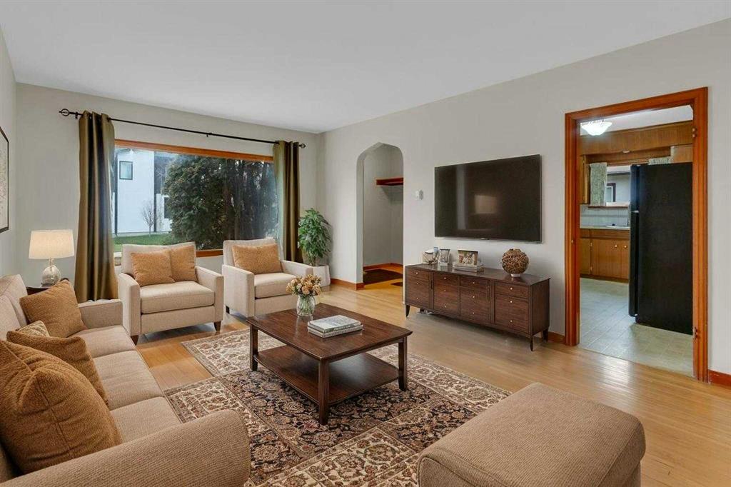 Picture for 3423 Centre B Street NW