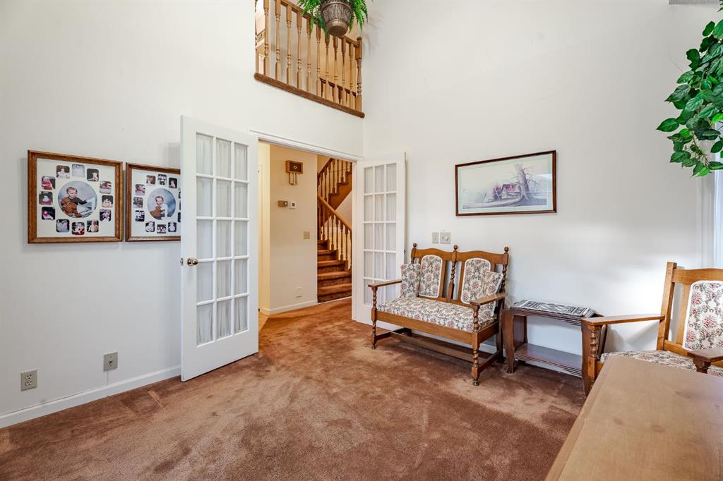 Picture for 9, 275 Woodridge Drive SW