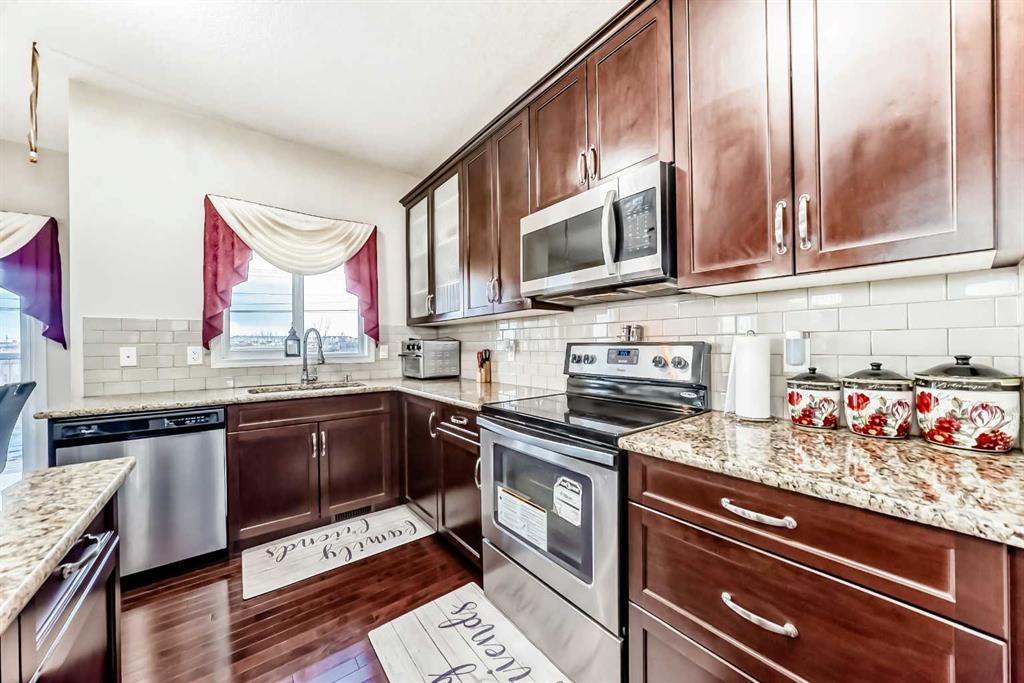 Picture for 71 Martha's Meadow Close NE