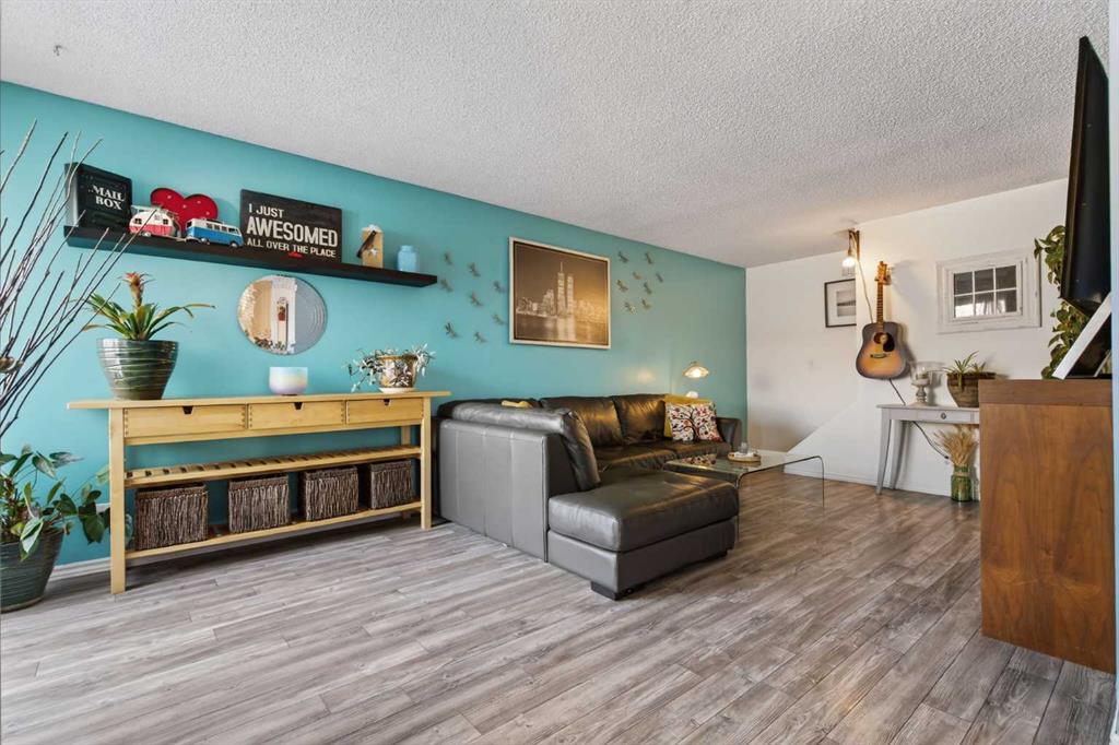 Picture for 434, 15403 Deer Run Drive SE