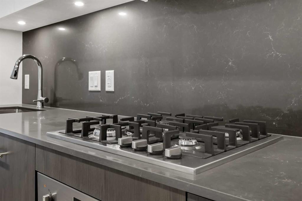 Picture for 207, 730 2 Avenue SW