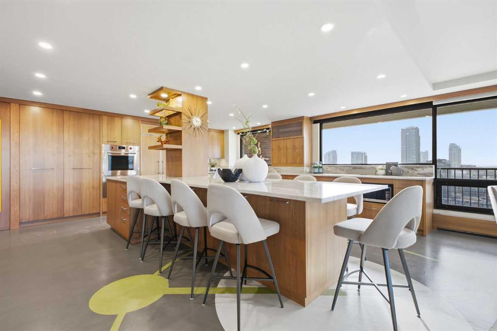 Picture for 1001, 300 Meredith Road NE