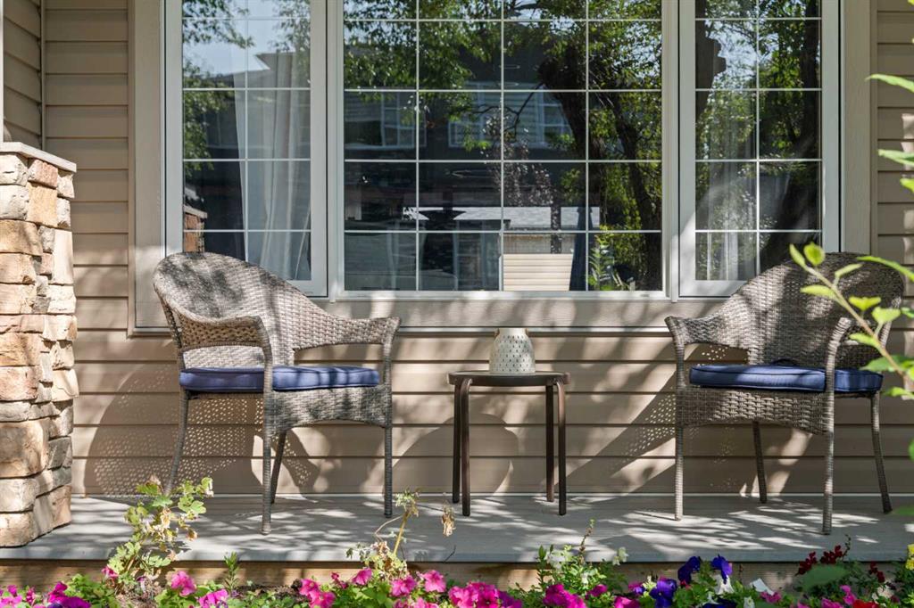 Picture for 406 22 Avenue NW