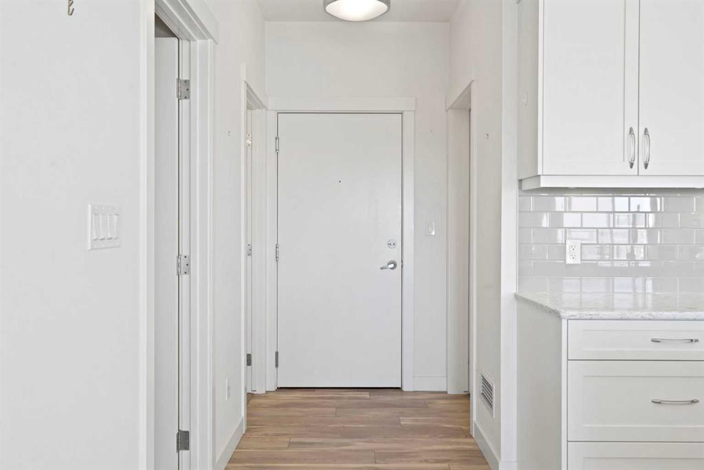 Picture for 332, 20 Seton Park SE