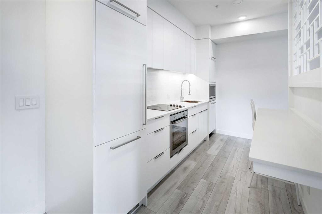 Picture for 205, 3125 39 Street NW