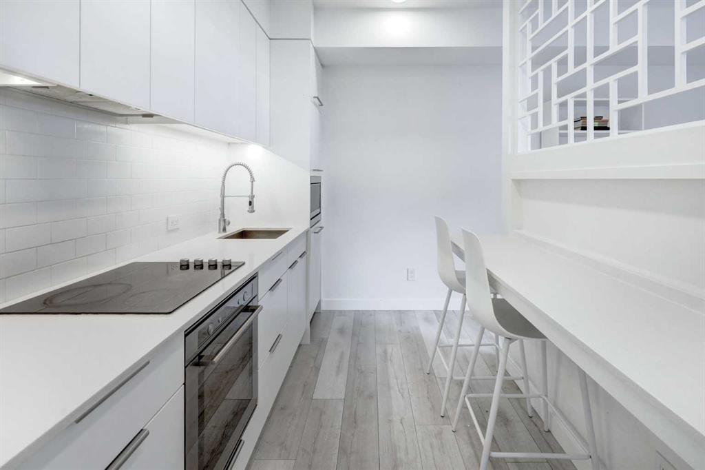 Picture for 205, 3125 39 Street NW