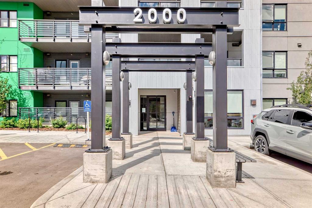 Picture for 2314, 350 Livingston Common NE