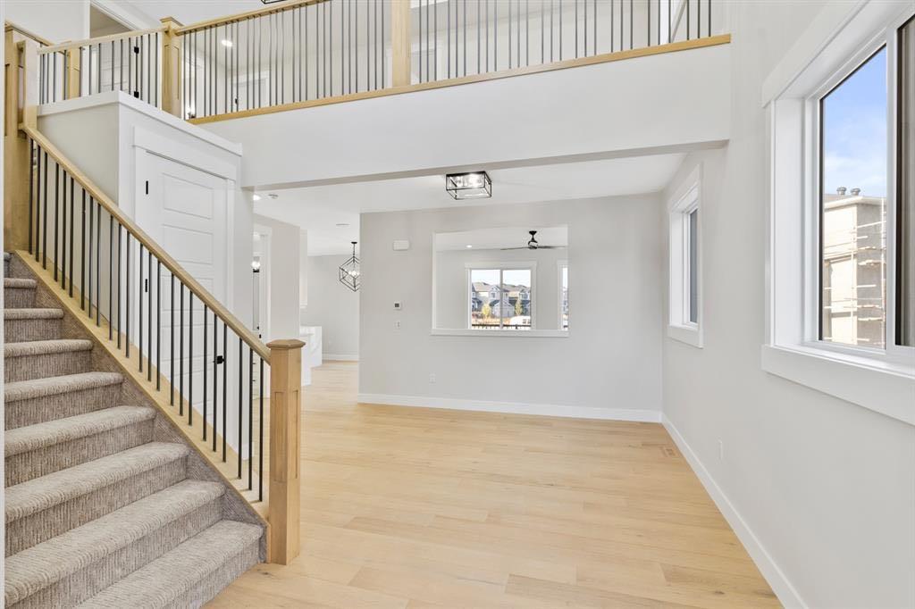 Picture for 215 Kinniburgh Place 