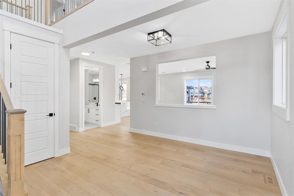 Picture for 215 Kinniburgh Place 