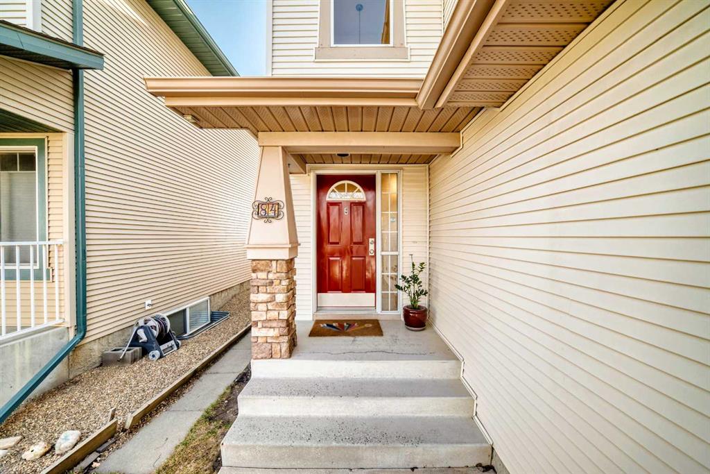 Picture for 84 Cougarstone Square SW