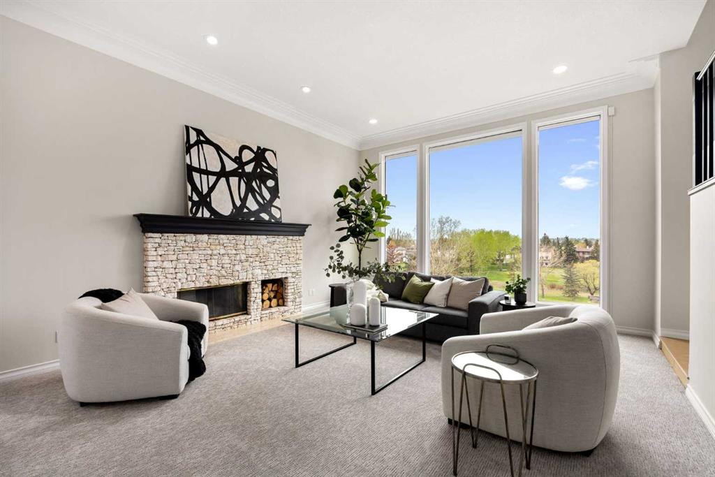 Picture for 21 Douglas Woods Manor SE