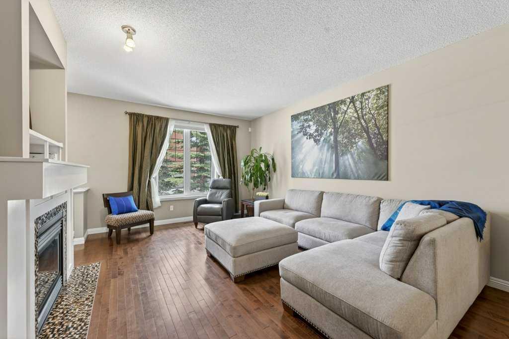 Picture for 44 Mike Ralph Way SW