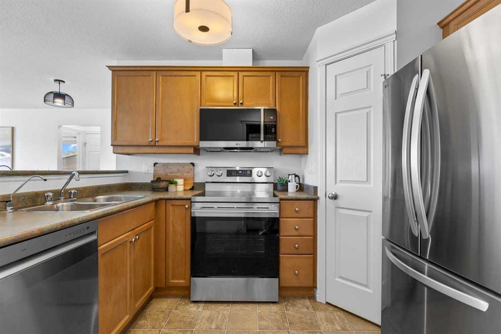 Picture for 301, 1110 17 Street SW