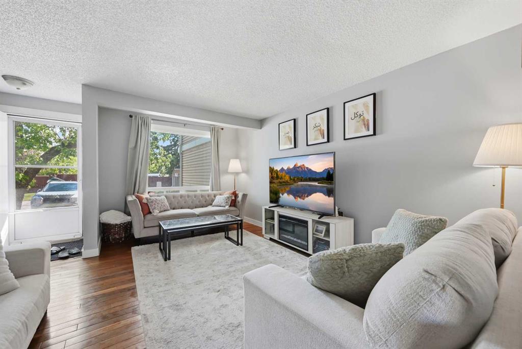 Picture for 11, 1155 Falconridge Drive NE