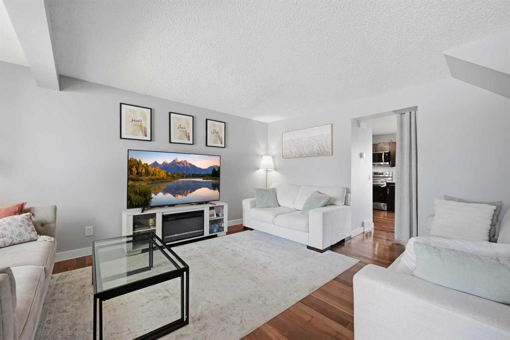 Picture for 11, 1155 Falconridge Drive NE