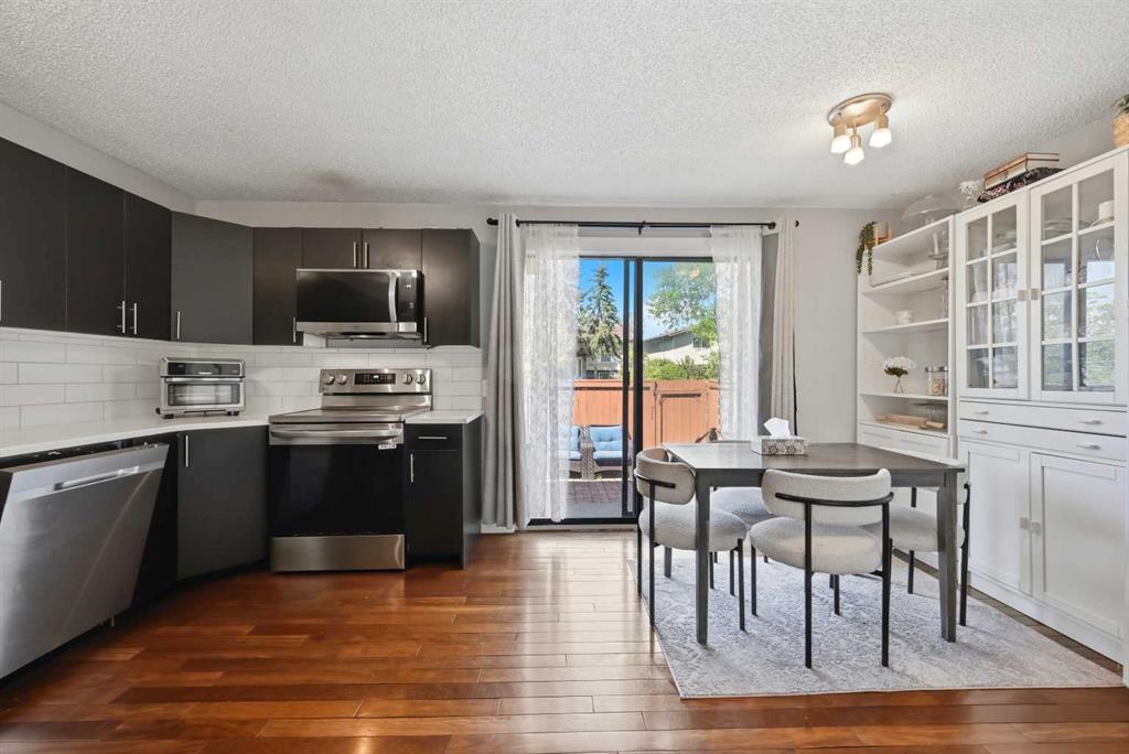Picture for 11, 1155 Falconridge Drive NE